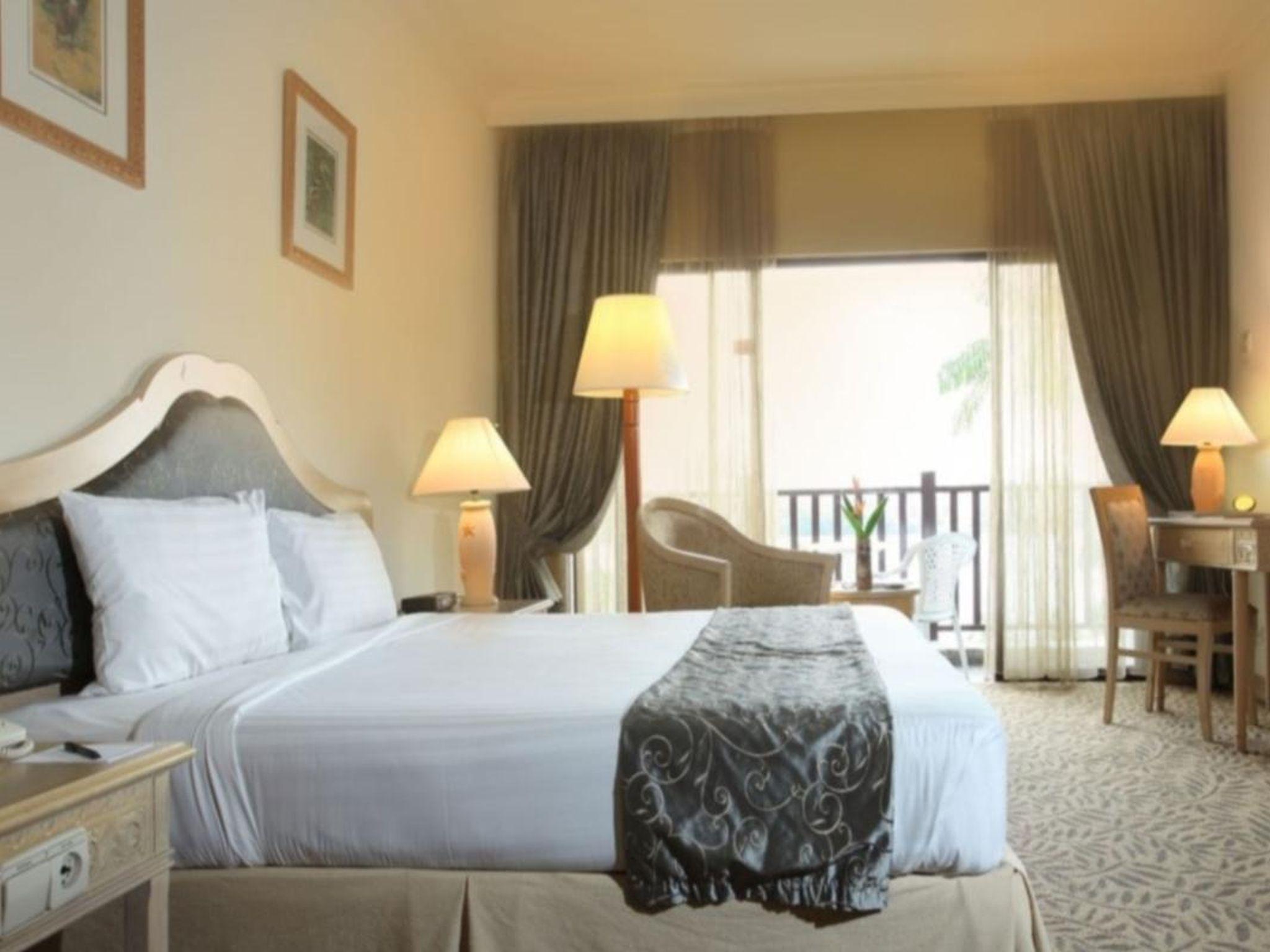 Mines Beach Resort Hotel Seri Kembangan Esterno foto