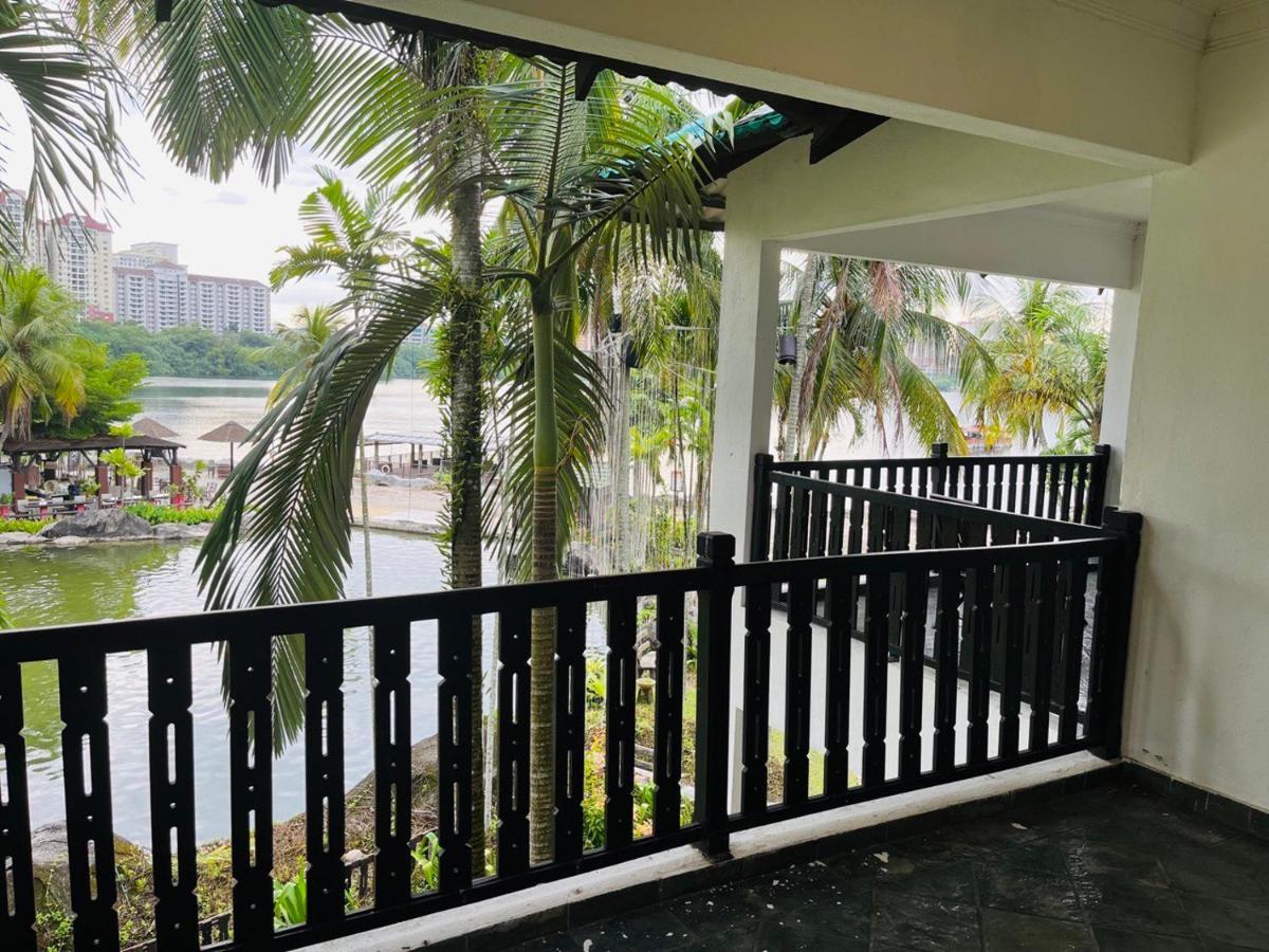 Mines Beach Resort Hotel Seri Kembangan Esterno foto