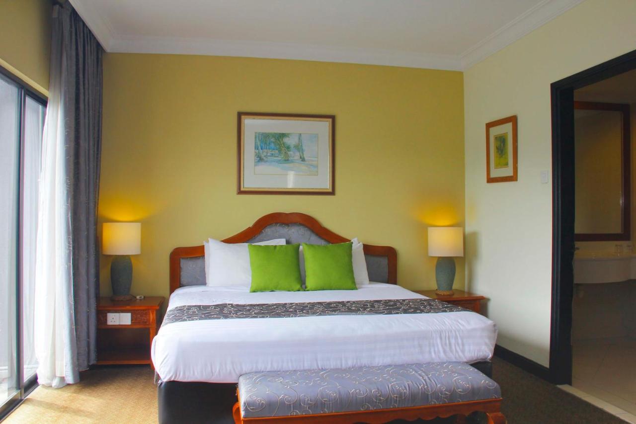 Mines Beach Resort Hotel Seri Kembangan Esterno foto